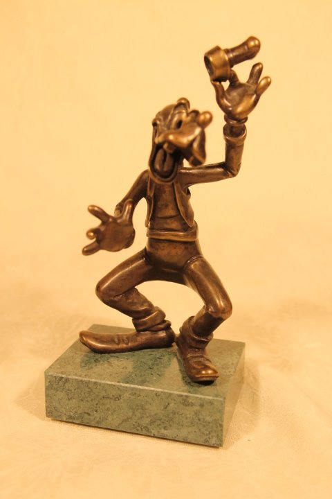 Chilmark Disney Bronze "Goofy" (1 of 5)