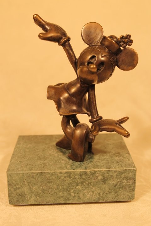 Chilmark Disney Bronze Minnie Mouse (1 of 5)