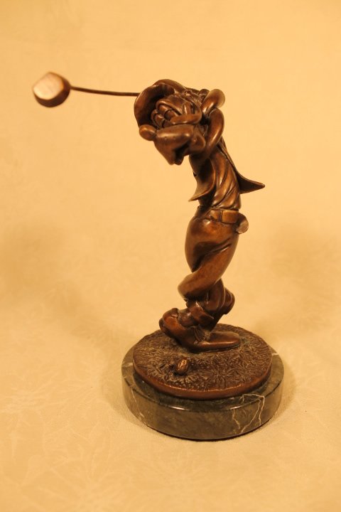 Chilmark Disney Bronze "Goofy in Perfect Form" (1 of 4)