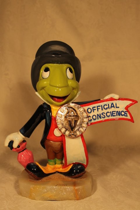 Disney Ron Lee #4/750 Jiminy Cricket Figure (1 of 7)