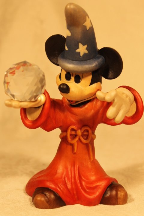 ANRI Carved Figure "The Sorcerer" (1 of 5)