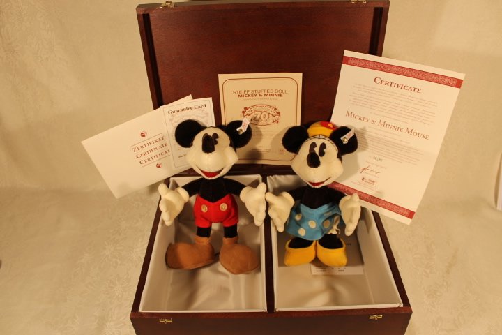 Steiff Minnie & Mickey Mouse in Box (1 of 9)