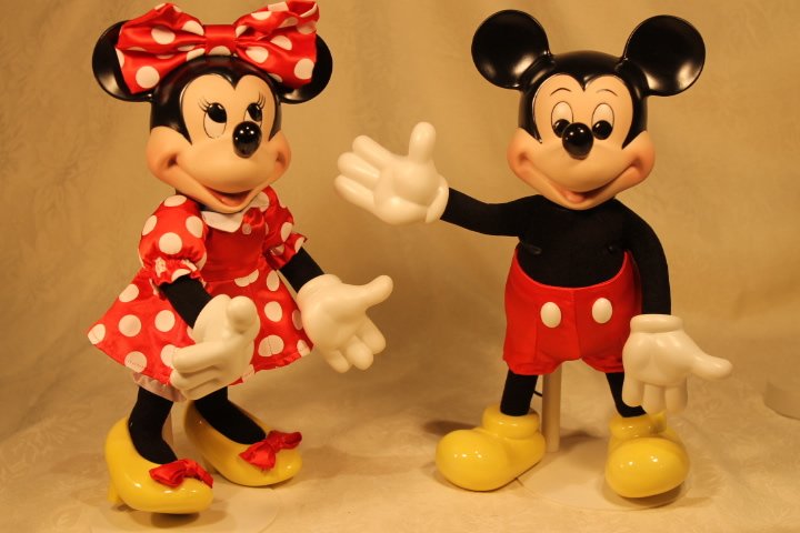 Mickey & Minnie Franklin Heirloom Dolls (1 of 6)