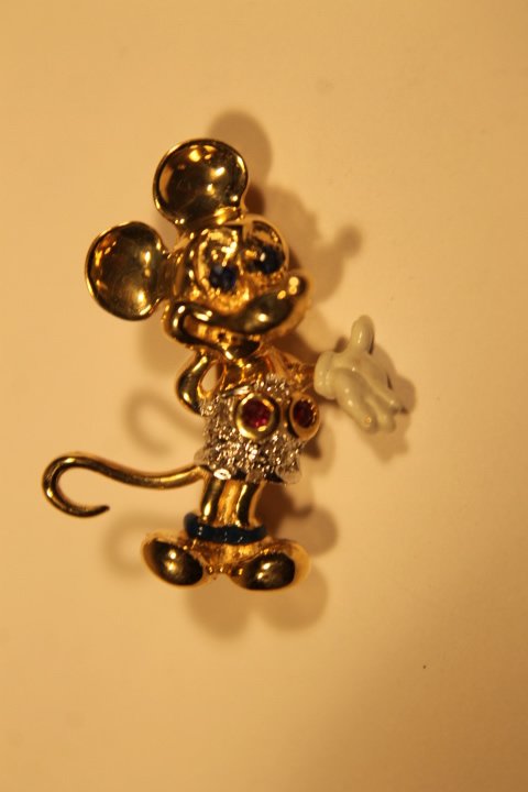 Disney 14KT Gold Mickey Mouse Brooch Pin (1 of 2)