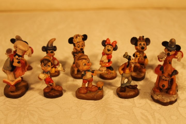 11 Anri Wood Carvings, Miniatures: All 1 1/2" to 2" tall, characters, Pinnochio, Goofy, Mickey, Minnie, Pluto