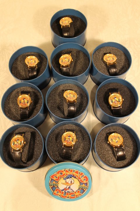 10 Donald Duck Wrist Watches (1 of 4)