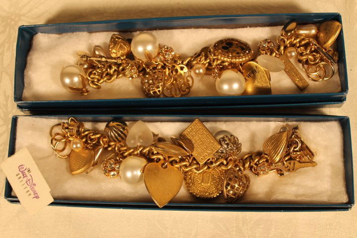 2 Maximal Art Gold Tone Charm Bracelets (1 of 5)