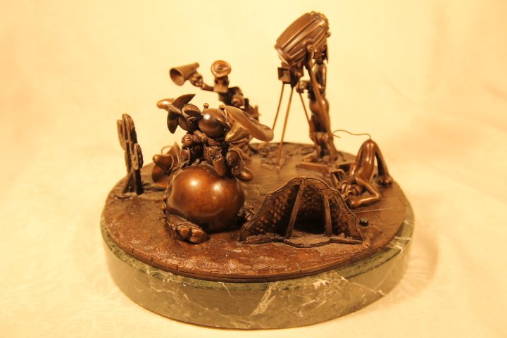 Chilmark Disney Bronze "Lights, Camera, Action" (1 of 5)