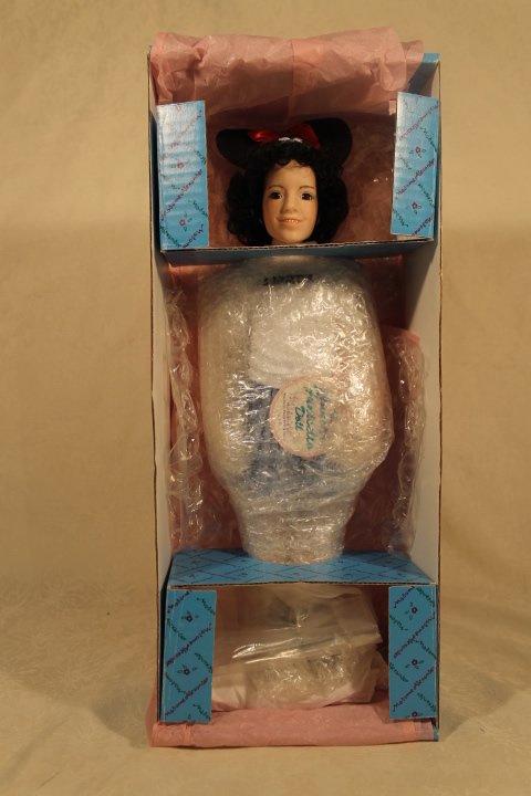 Madame Alexander Doll, Annette Funicello (1 of 5)