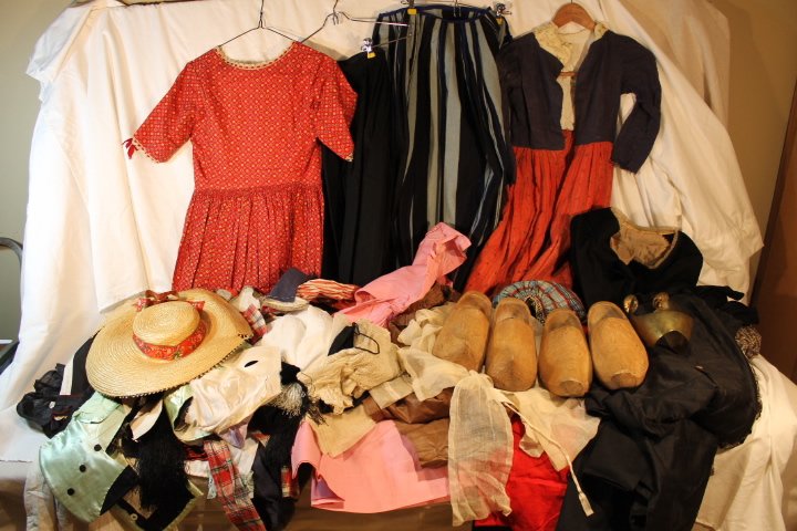 Victorian Clothing Lot (1 of 8)