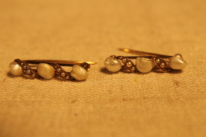 2 14kt Gold & Seed Pearl Brooch Pins (1 of 5)