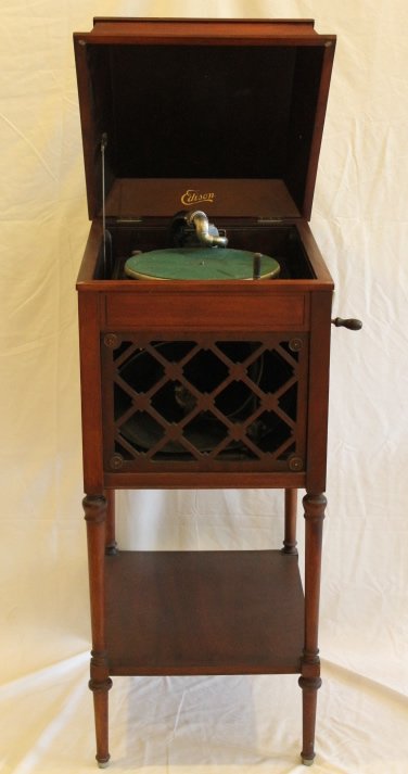 Edison Diamond Disk Phonograph (1 of 5)