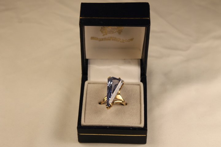 14 kt Gold & Blue Stone Moderne Ring: 14 kt gold and blue stone moderne ring size 5 1/2, in Shreve Crump & low box, weight is 5.9 grams with stone