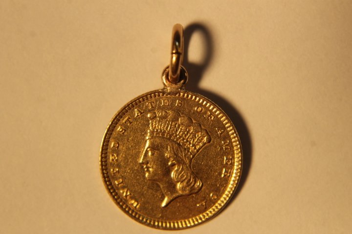 Love Token Pendant, Gold (1 of 2)
