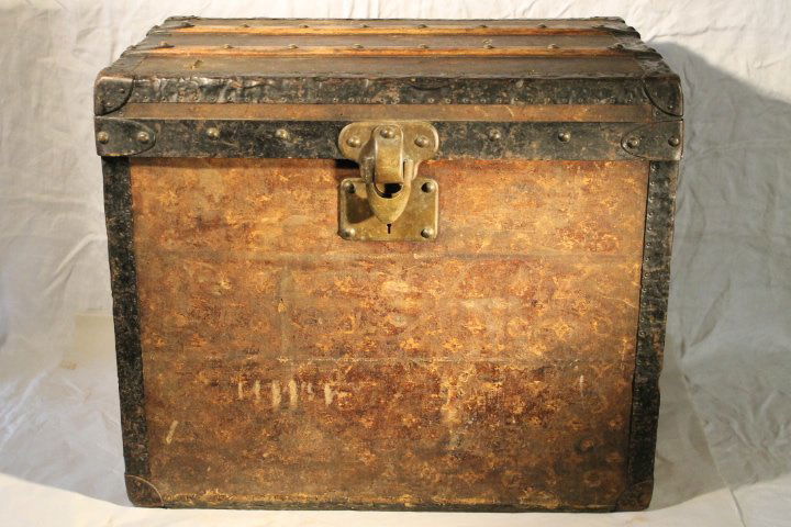 Louis Vuitton Cube Steamer Trunk (1 of 10)