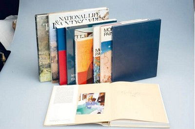 Mike Parr, Noel Counihan, Tom Roberts, Kym Bonytho: Eight modern Australian art books including 3 signed by Kim Bonython