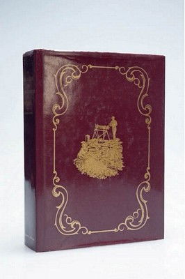 Gold Fields and Mineral Districts of Victoria - Br: The Gold Fields and Mineral Districts of Victoria, with notes on the modes of occurrence of gold and other metals and minerals BROUGH SMYTH Queensberry Hill Press 1980 Cloth boards with dustwrapper Fo