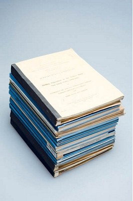 15 Government Papers on Geological and Mineral Rep: Department of National Development. Some bound with cloth spine and card boards, others in full cloth. Quarto. Titles of interest include: Cymbric Vale Fauna of NSW, Ludlovian and Gedinnian Conodont S