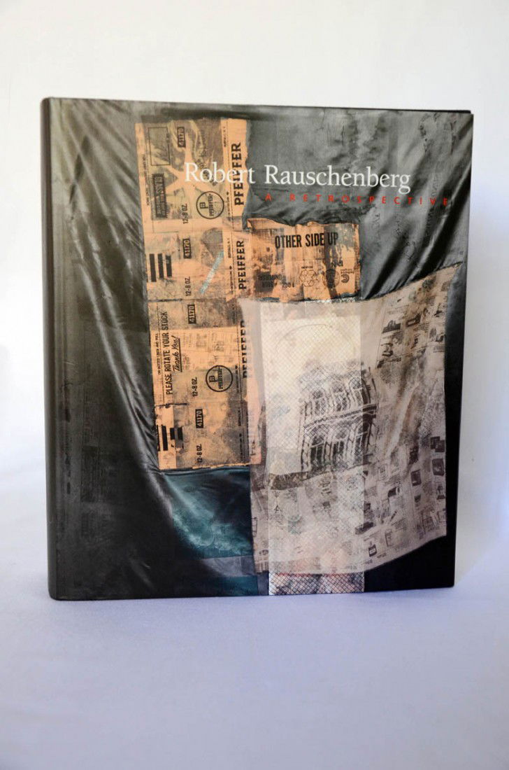 Robert Rauschenberg: HOPPS, Walter. DAVIDSON, Susan, Robert Rauschenberg. A Retrospective. New York: Guggenheim Museum Publications, 1999. Hard cover with dustwrapper. 25 x 29.5cm. In very good condition.