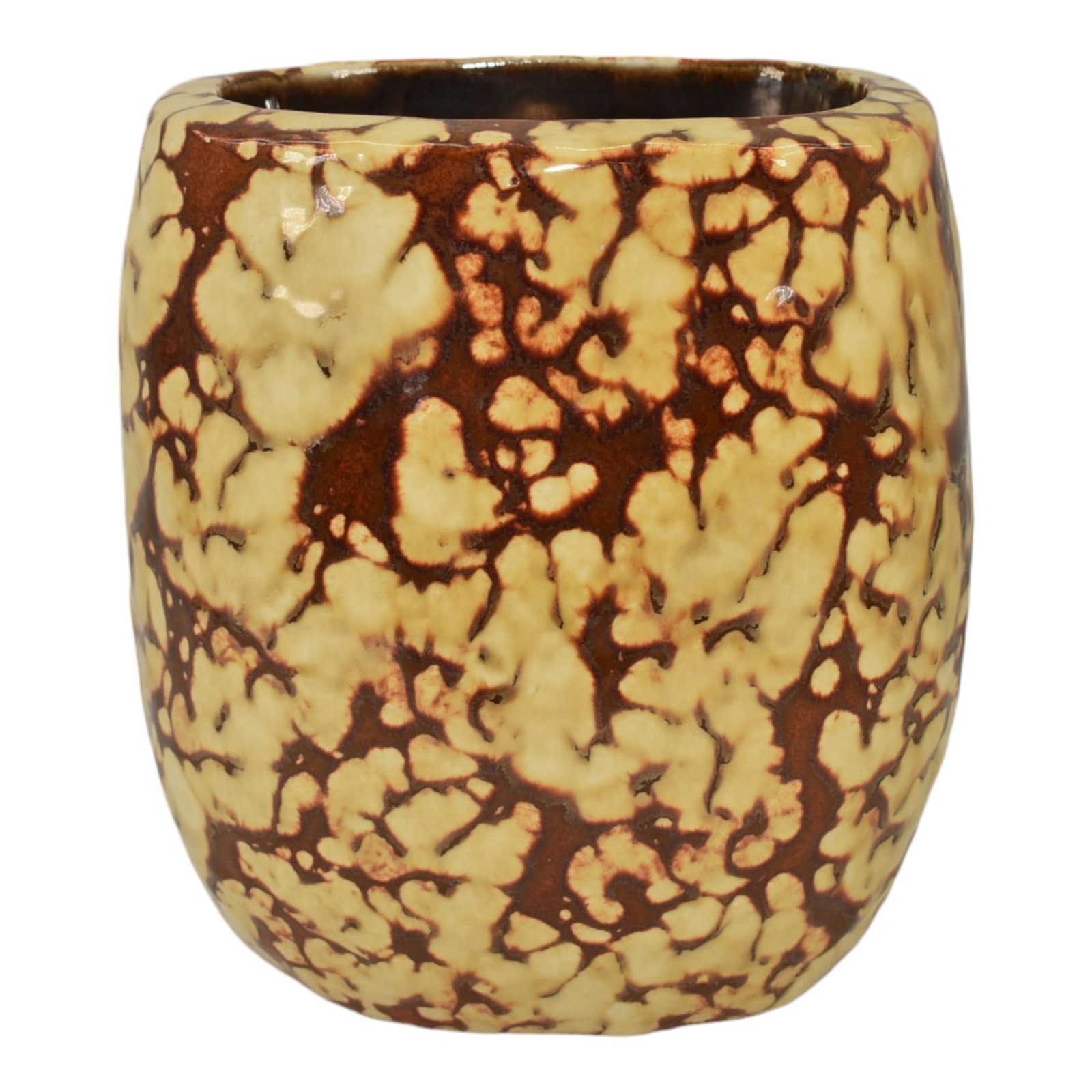 Red Wing 6000 Series 1950's Mid Century Modern Pottery Brown Spongeware Vase: Spend $2000 in this auction and your shipping is free. Red Wing 6000 Series 1950's Mid Century Modern Pottery Brown Spongeware Vase Rare 6000 series vase with very attractive form with great color and