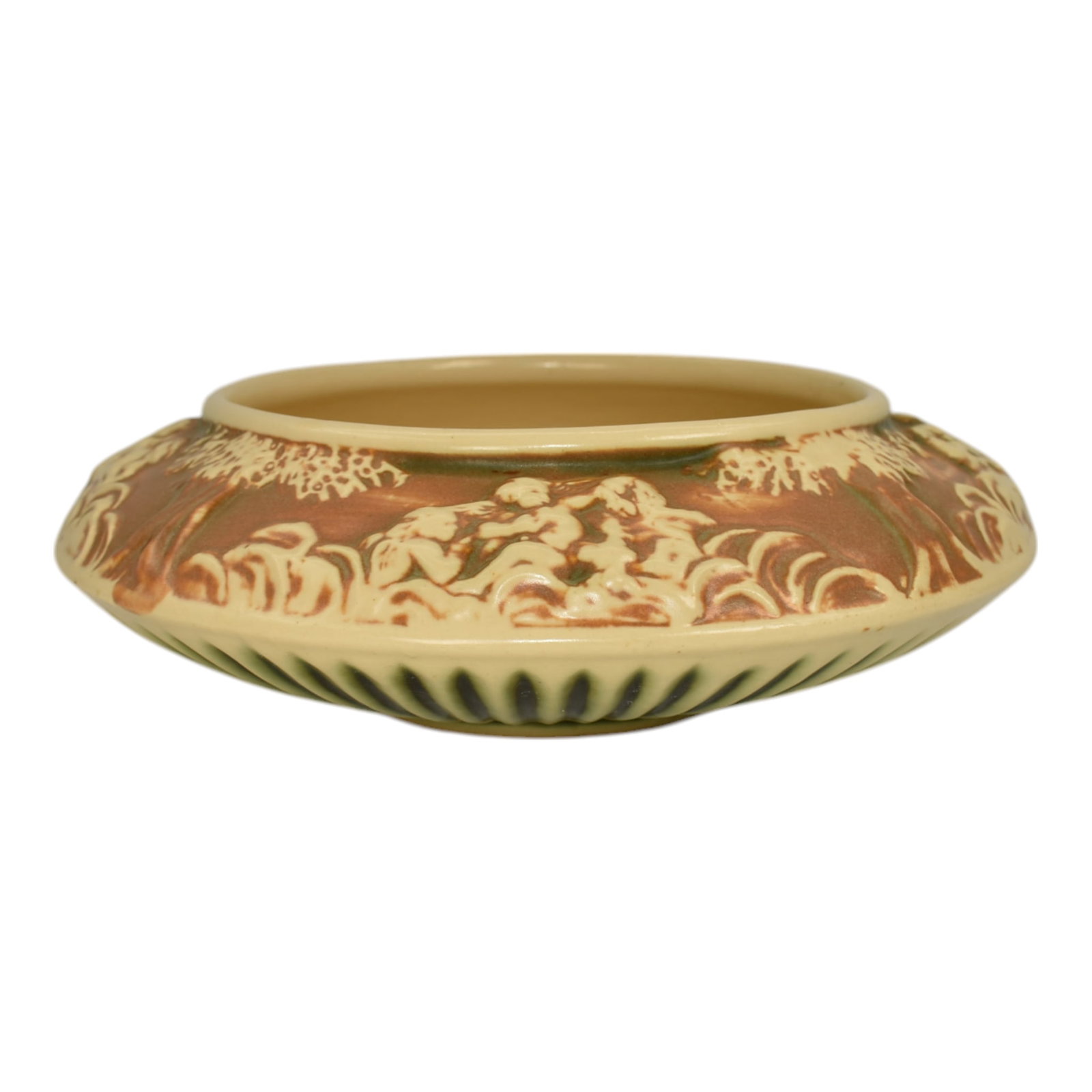 Roseville Donatello 1916 Vintage Art Pottery Ivory Ceramic Console Bowl 90: Spend $2000 in this auction and your shipping is free. Roseville Donatello 1916 Vintage Art Pottery Ivory Ceramic Console Bowl 90. Nice and large shouldered console bowl with good mold and color.. Exc