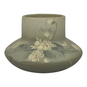 Weller Eocean Matte Vintage Art Pottery Green White Flowers Ceramic Vase