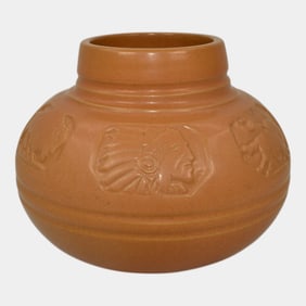 North Dakota School of Mines UND Pottery Western Native American Vase Cable 153