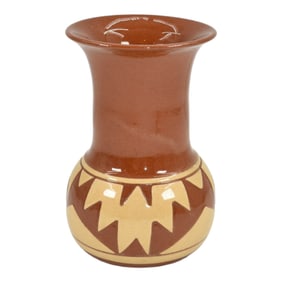 Pine Ridge Sioux Dakota Pottery Hand Made Native American Vase Cottier