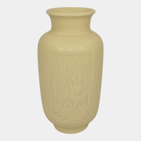 Rookwood 1935 Vintage Art Deco Pottery Ivory Ceramic Rabbit Vase 6546