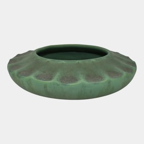 Teco Vintage Arts And Crafts Pottery Matte Green Bowl 317