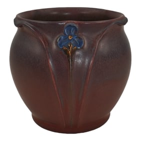Ephraim Faience 2013 Hand Made Pottery Purple Cranberry Trefoil Ceramic Vase G25