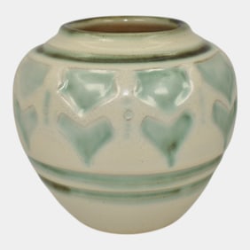 North Dakota School of Mines UND Pottery White Snow Lady Vase Mattson
