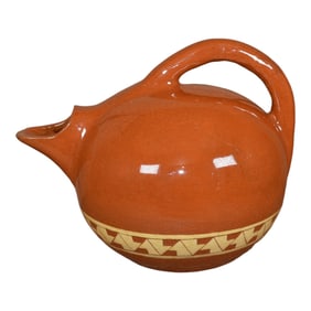 Pine Ridge Sioux Dakota Pottery Hand Made Native American Ball Pitcher Woody