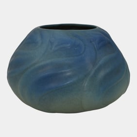 Van Briggle Late Teens Vintage Arts And Crafts Pottery Blue Ceramic Flower Vase