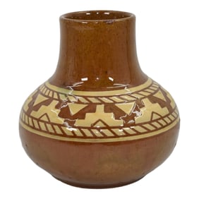 Pine Ridge Sioux Dakota Pottery Hand Made Native American Ceramic Vase Woody