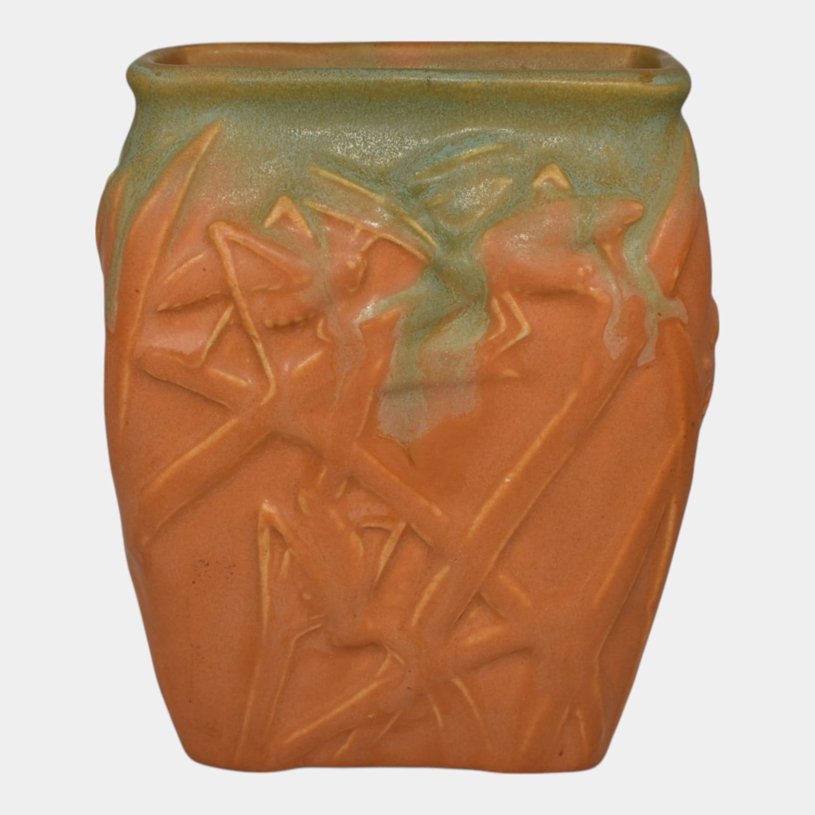 Muncie 1920s Deco Pottery Orange Katydid Pillow Vase: We offer in house shipping on all items. Plus spend $2000 on winning bids and your shipping is free. Muncie 1920s Deco Pottery Orange Katydid Pillow Vase Very decorative Art Deco vase covered with kat