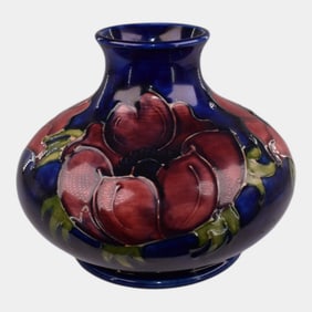 Moorcroft Art Pottery England Cobalt Blue Poppy Vase