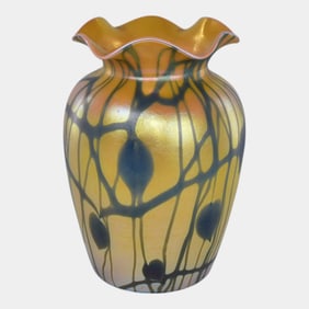 Durand Vintage Ruffled Rim Art Glass Vase