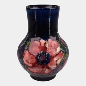 Moorcroft Art Pottery England 1918-28 Cobalt Blue Poppy Vase