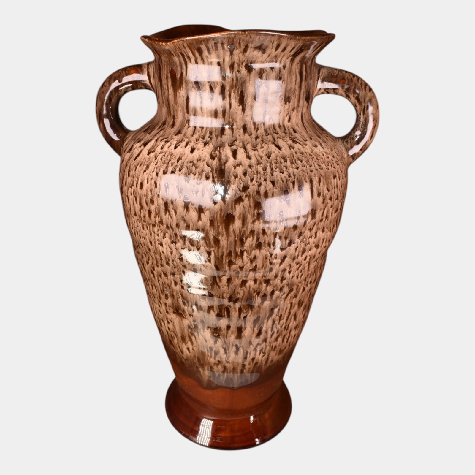 Royal Haeger Vintage Art Pottery Leopard Spot Amphora Style Vase 4208: We offer in house shipping on all items. Plus spend $2000 on winning bids and your shipping is free. Royal Haeger Vintage Art Pottery Leopard Spot Amphora Style Vase 4208 Strikingly bold and heavily g