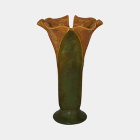 Ephraim Faience 2011 Hand Made Pottery Green Ceramic Fluted Ginkgo Vase