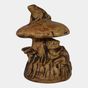 Monmouth Western Stoneware Vintage Art Pottery Brown Frog Mushroom Figurine