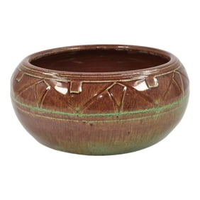 Pine Ridge Sioux Dakota Pottery Hand Made Brown and Green Geometric Bowl Cottier