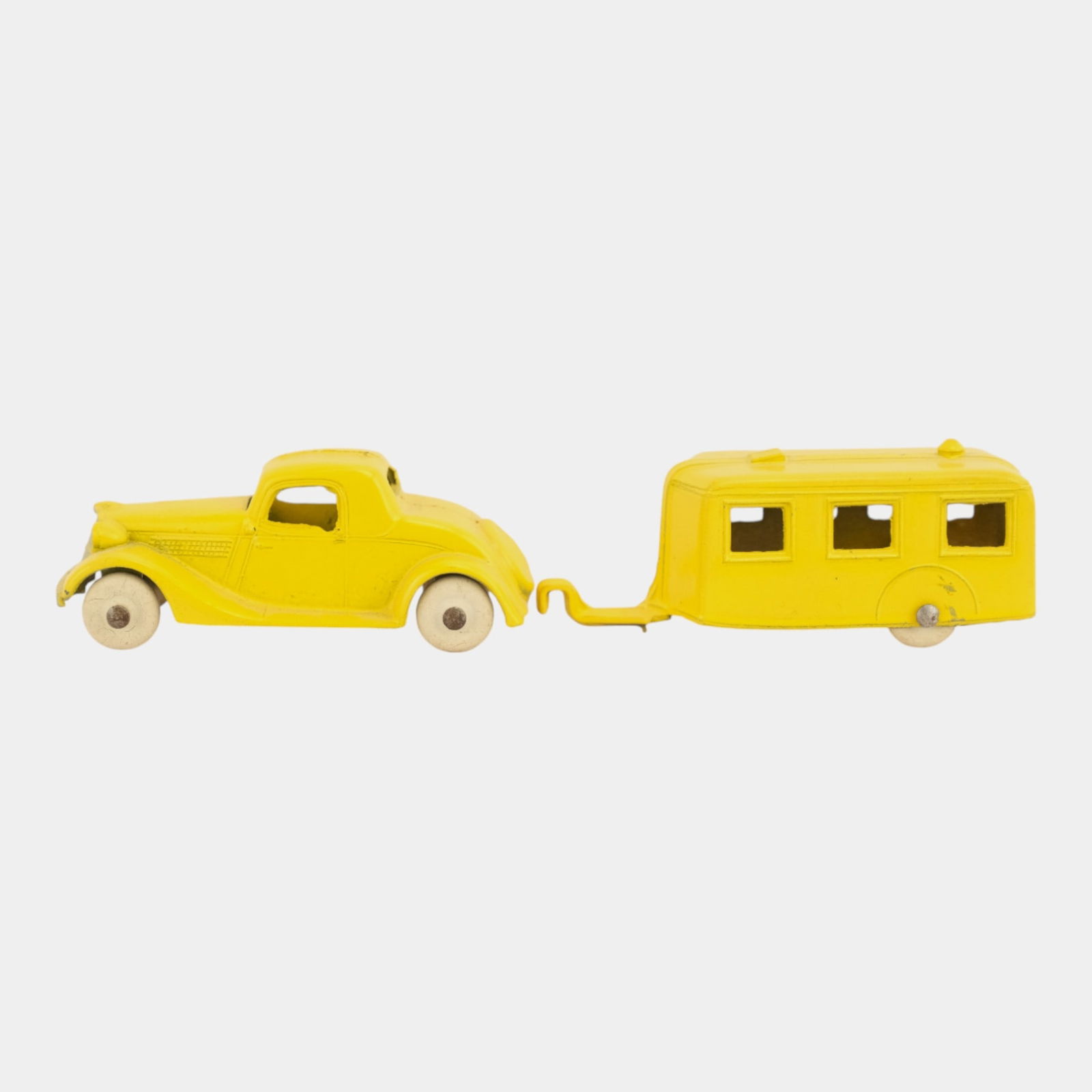 Tootsietoy #1045 Yellow Die Cast Toy 1935 Ford Coupe With House Trailer (1 of 6)