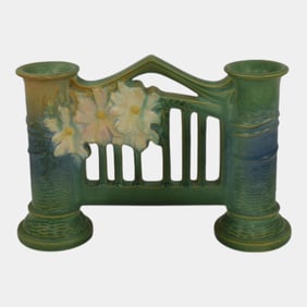 Roseville Cosmos Green Pottery Double Bud Vase 133-4
