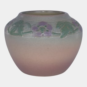 North Dakota School of Mines UND Vintage Pottery Vase Huck