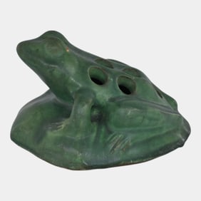 Peters and Reed Pottery Matte Green Frog Flower Frog