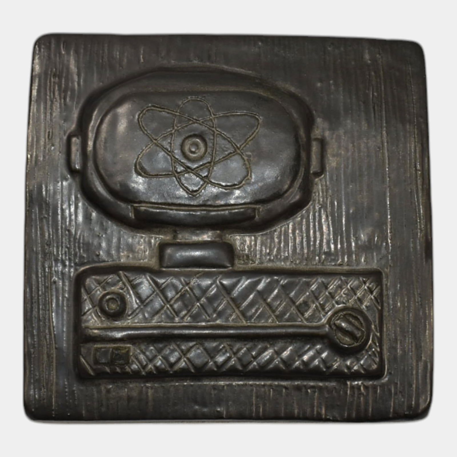 Paul Katrich Studio Pottery Gray Atomic Mid Century Design Tile: We offer in house shipping on all items. Plus spend $2000 on winning bids on qualified items and your shipping is free. Paul Katrich Studio Pottery Gray Atomic Mid Century Design Tile Early, rare and