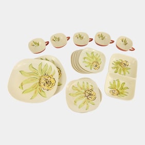 Red Wing Pottery Mid Century Hand Painted Zinnia Dinnerware Serving Set