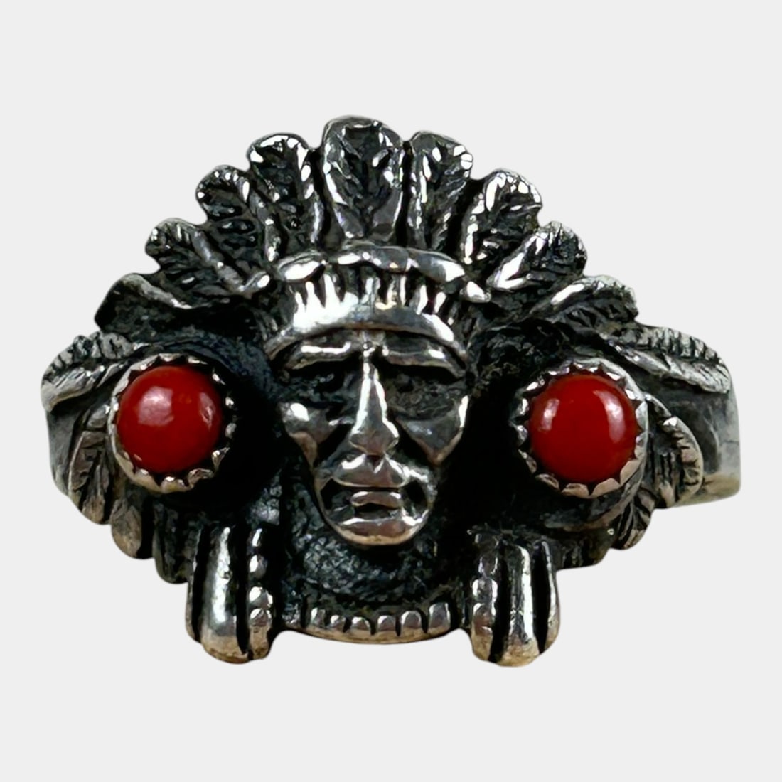Sterling Silver Sculpted Native American Chief Red Coral Cabochon Ring Size 4.5 (1 of 4)